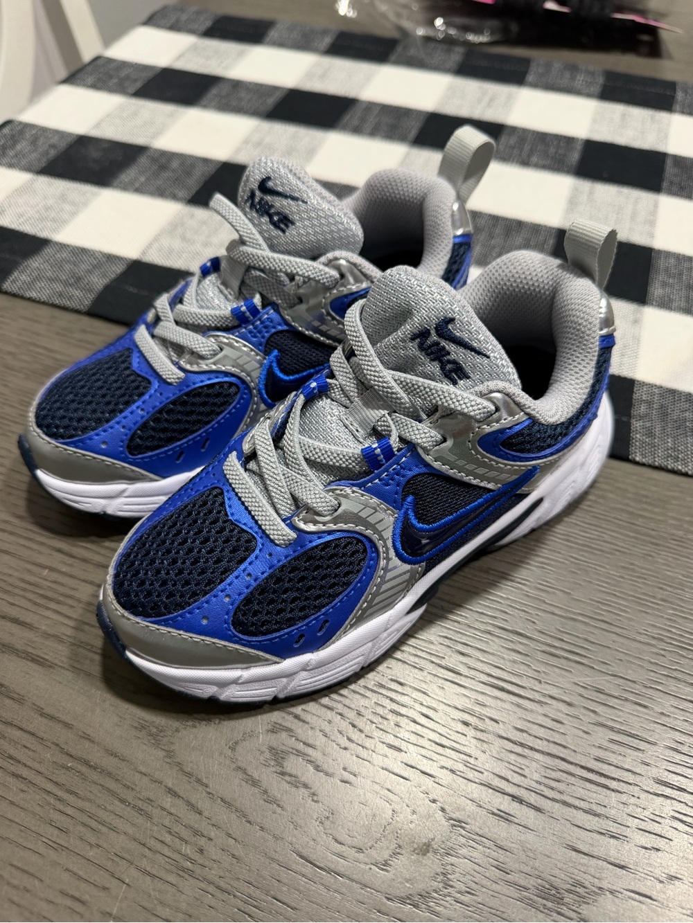 Boys Toddlers Nike Athletic Sneakers